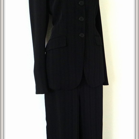 ARMANI COLLEZIONI LEGENDARY LADY COAT PANT SUIT IN BLACK MADE ITALY US 12 EU 46 - Picture 1 of 16